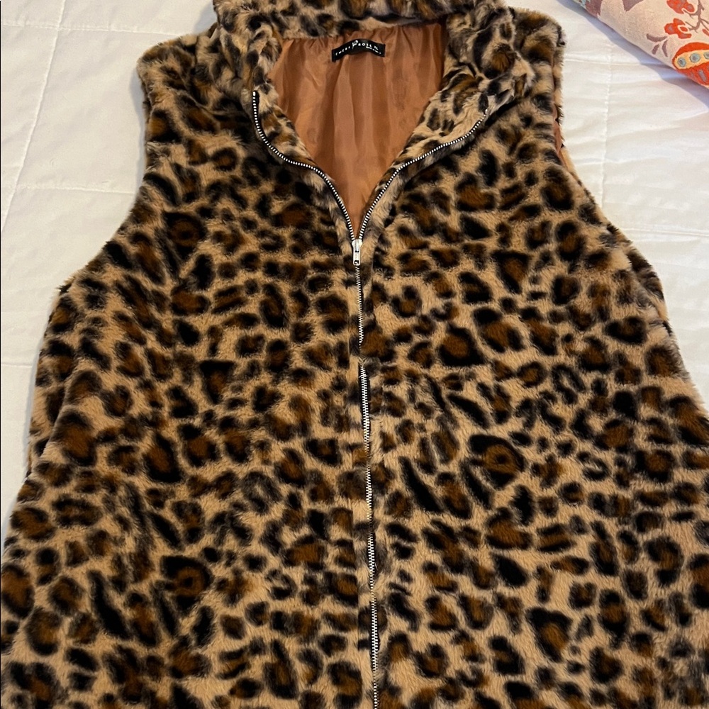 Leopard Print Faux Fur Vest